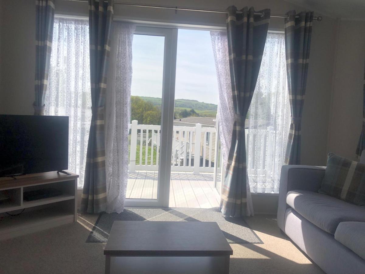 A Spacious And Beautifully Presented 2 Bedroom Campsite Bembridge